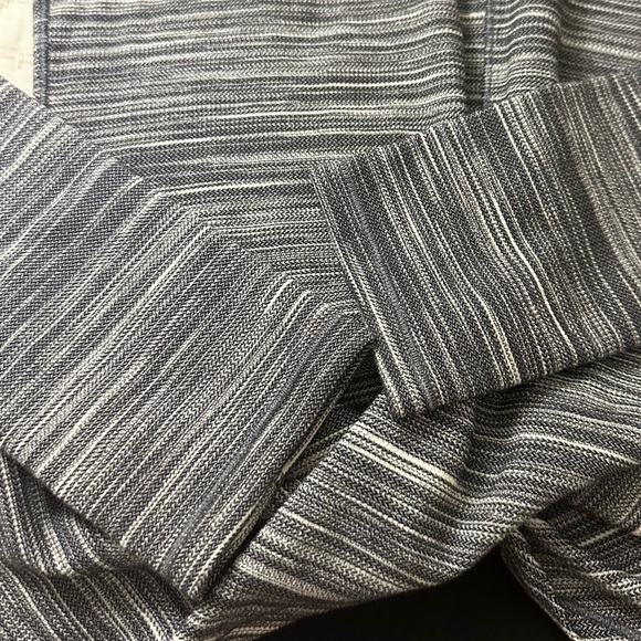 Lululemon Melodic Movement Long Sleeve Size 6 - Picture 5 of 8